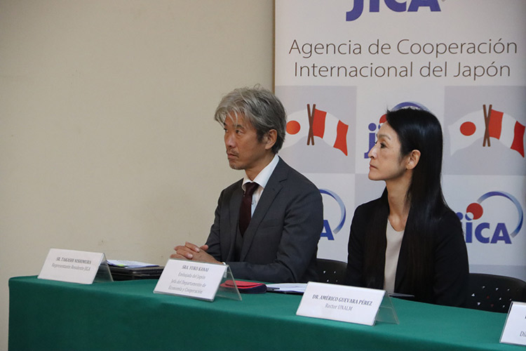 representante residente JICA y Embajadora de Japon